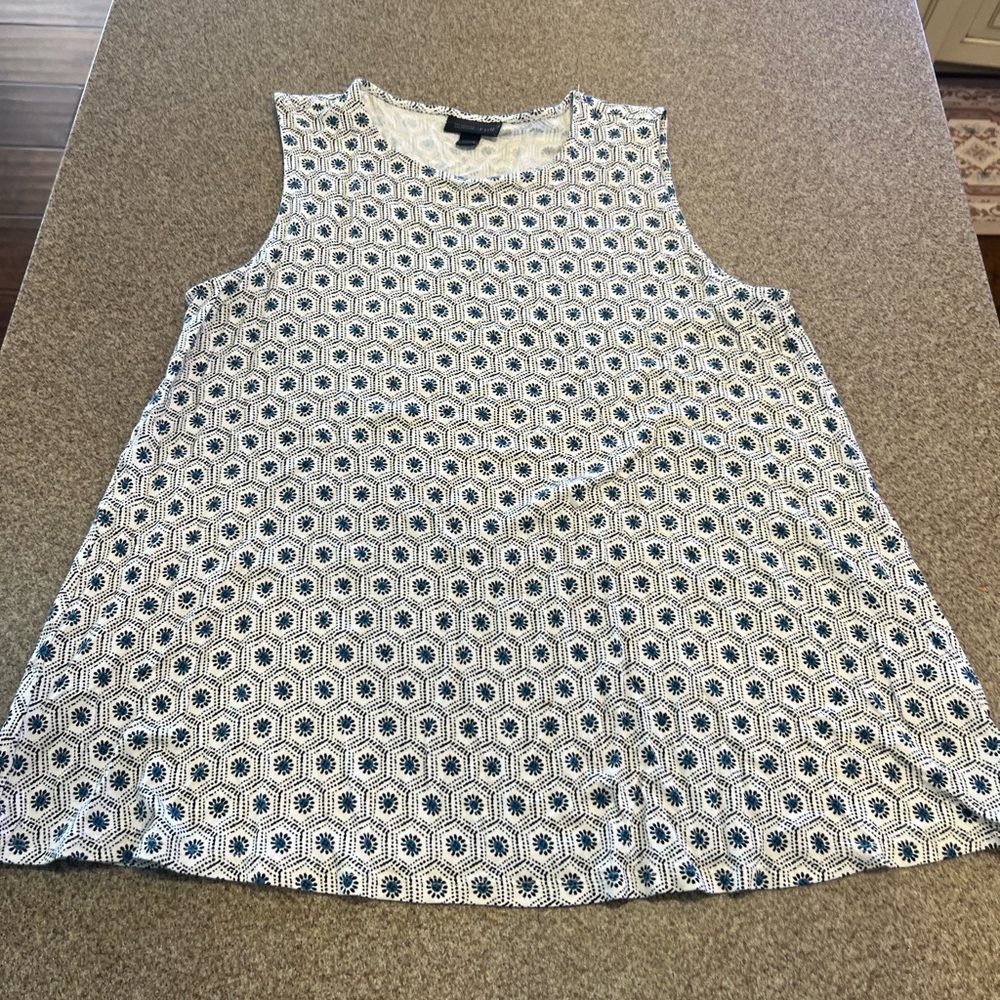 J. Jill Black and White Hexagon Tank Top